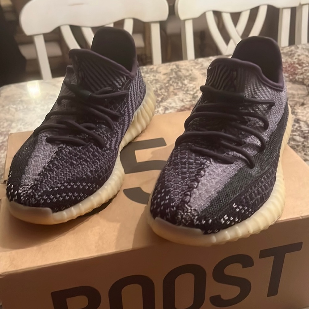 Yeezy boost size 6 1/2 great condition